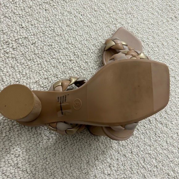 Heels - Picture 3 of 3